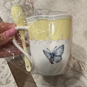Lenox Butterfly Meadow Mug with Spoons